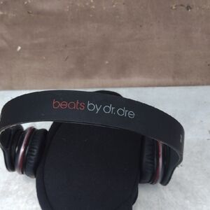 Beats By Dr.Dre Solo Over-Ear Headphones Black with Cushioned Ear Cups